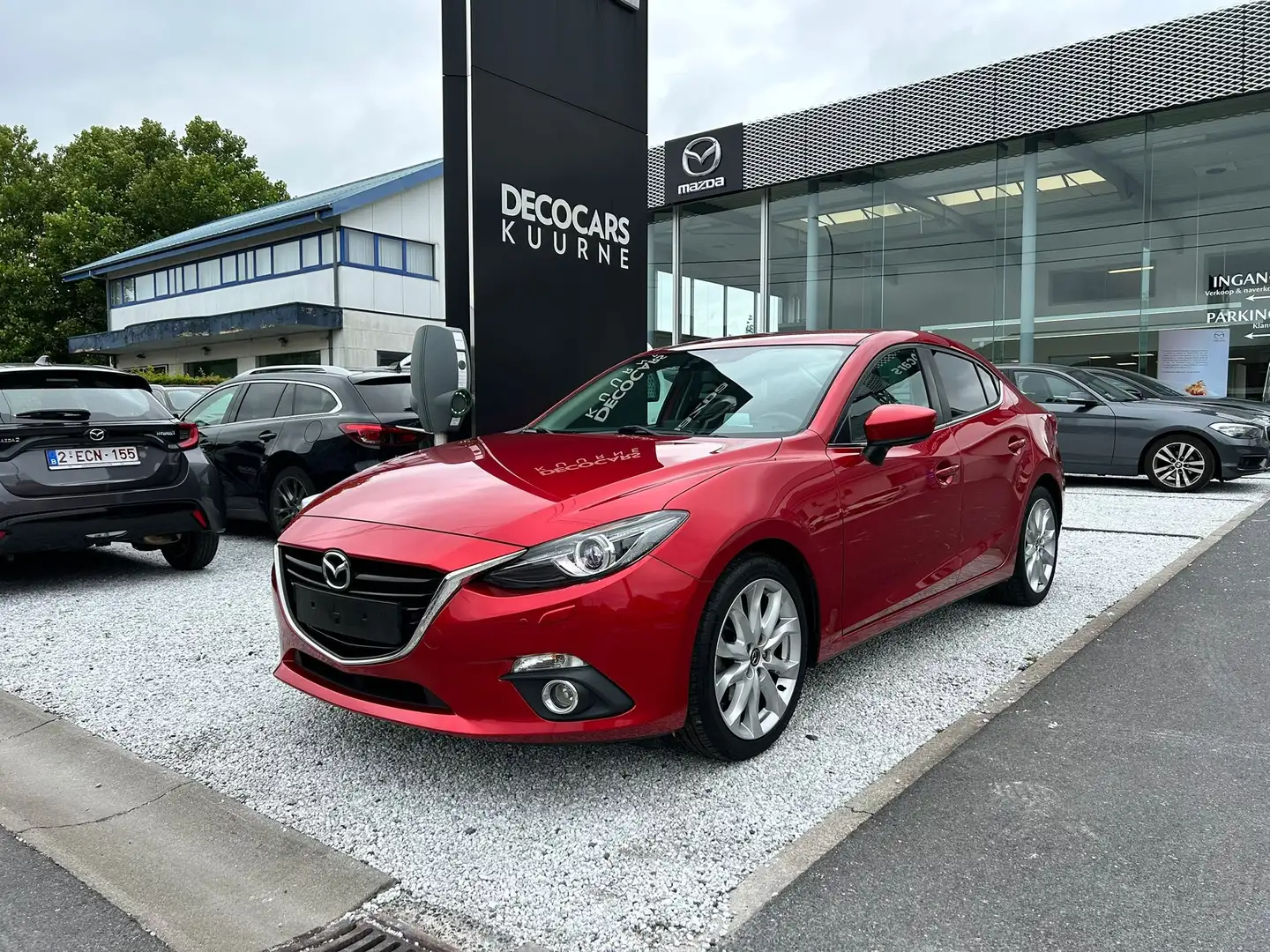 Mazda 3 2.0i Skycruise/ DAB/ Navi/ Camera/ BOSE/ CruiseC Rood - 1