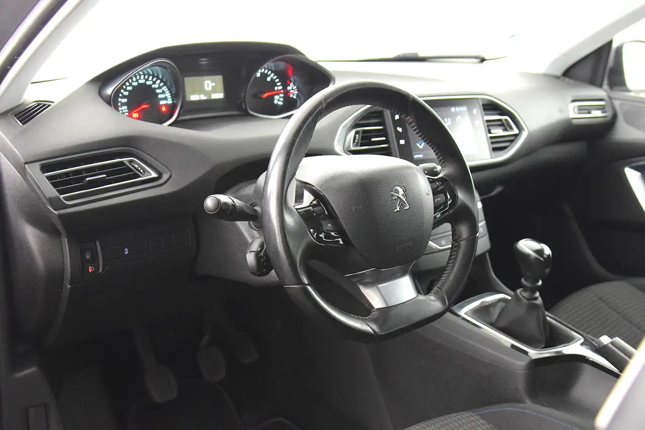 Peugeot 308 308 — photo 12