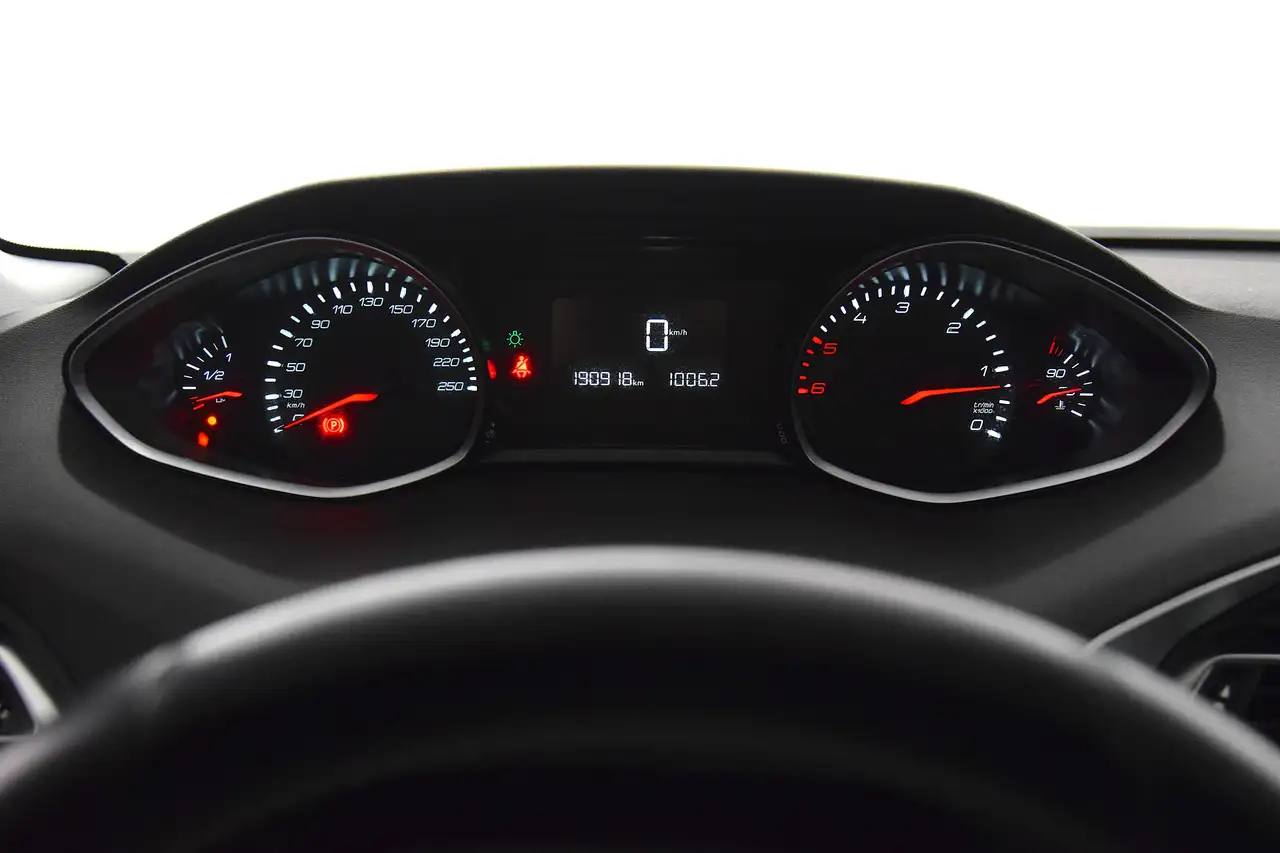 Peugeot 308 308 — photo 21