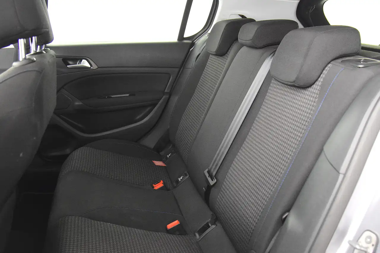 Peugeot 308 308 — photo 11