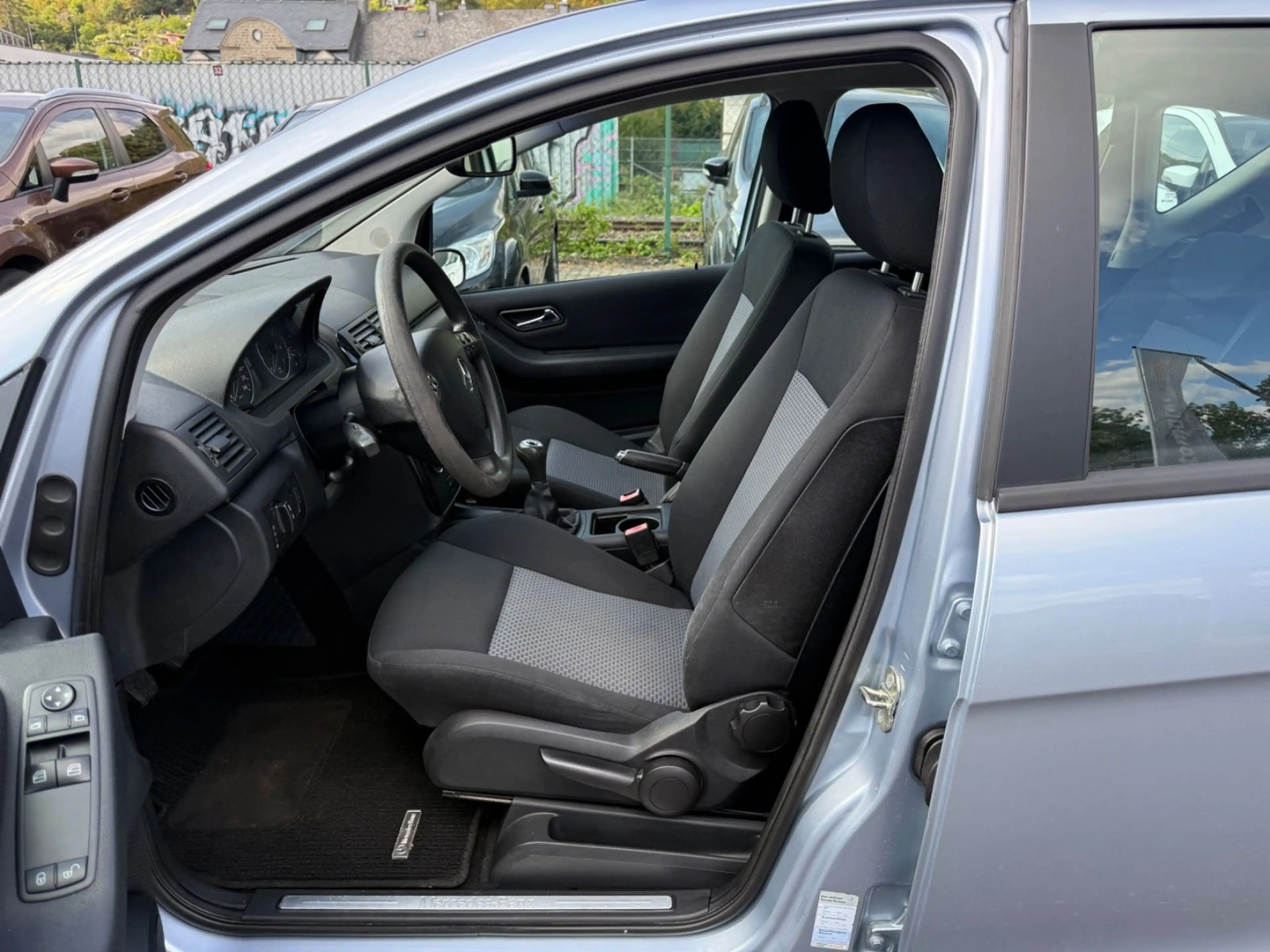 Mercedes-Benz A 150 5-türig! 1.Hand! TÜV NEU! — photo 9