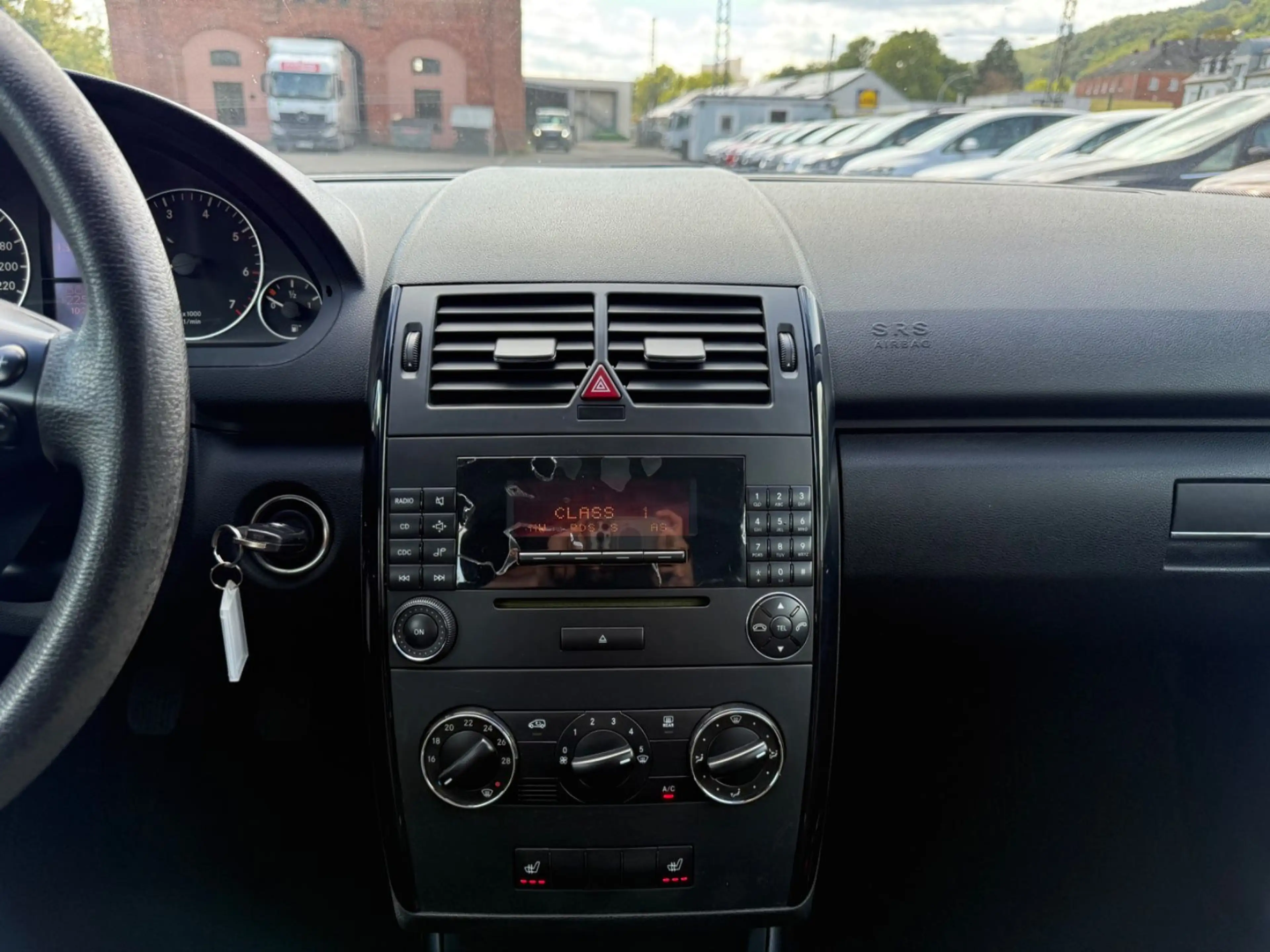 Mercedes-Benz A 150 5-türig! 1.Hand! TÜV NEU! — photo 14