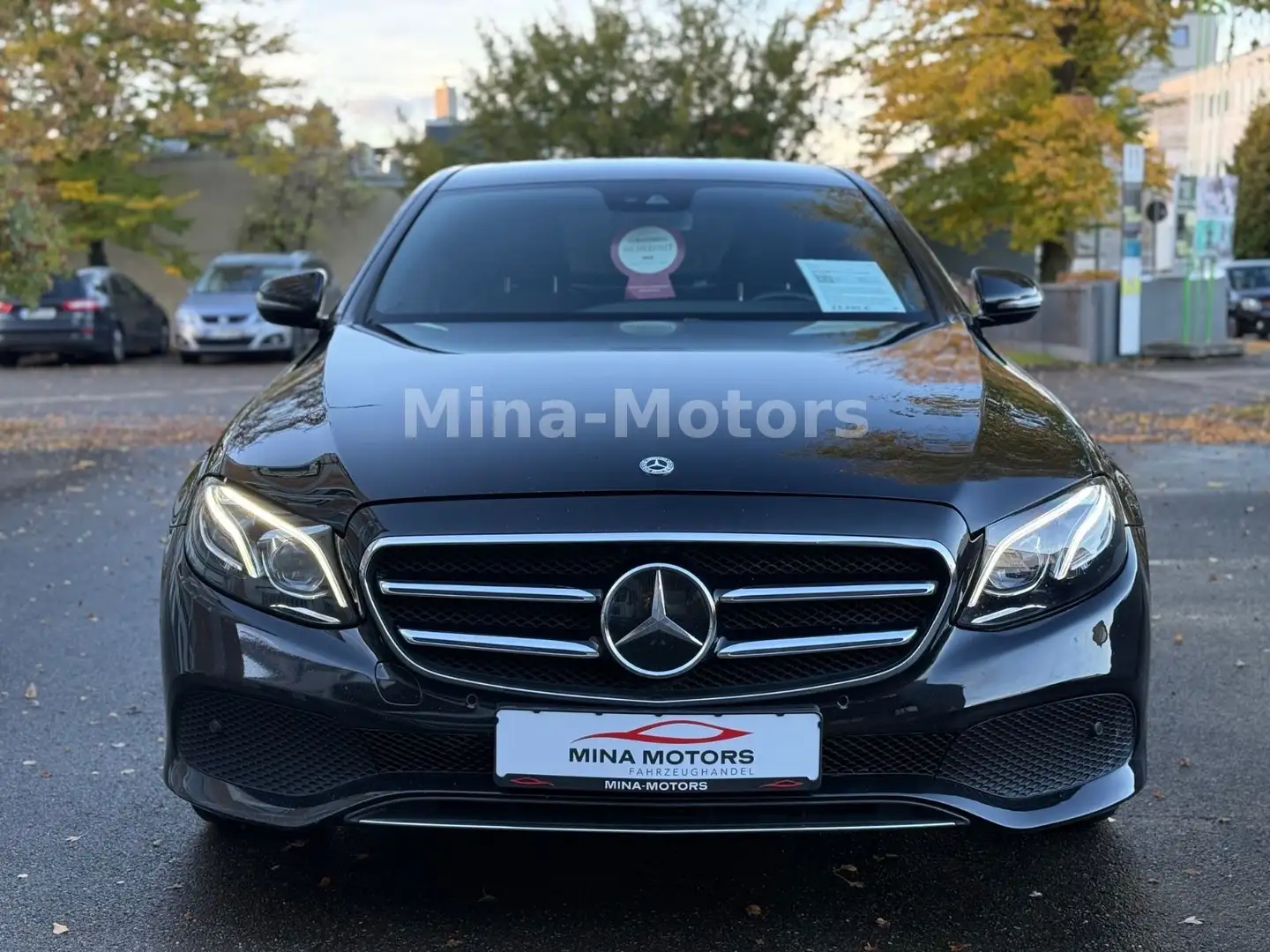 Mercedes-Benz E 220 d Lim. Avantgarde LED BRMST Schwarz - 2