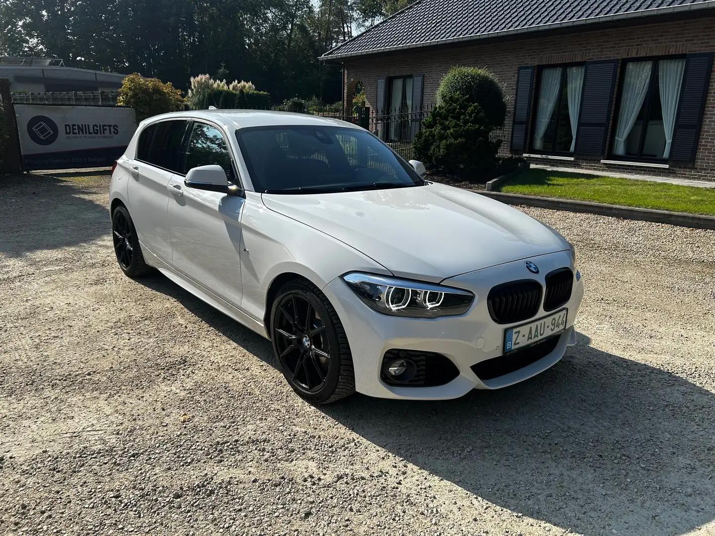 BMW 120 120i Aut. Edition M Sport Shadow Weiß - 2