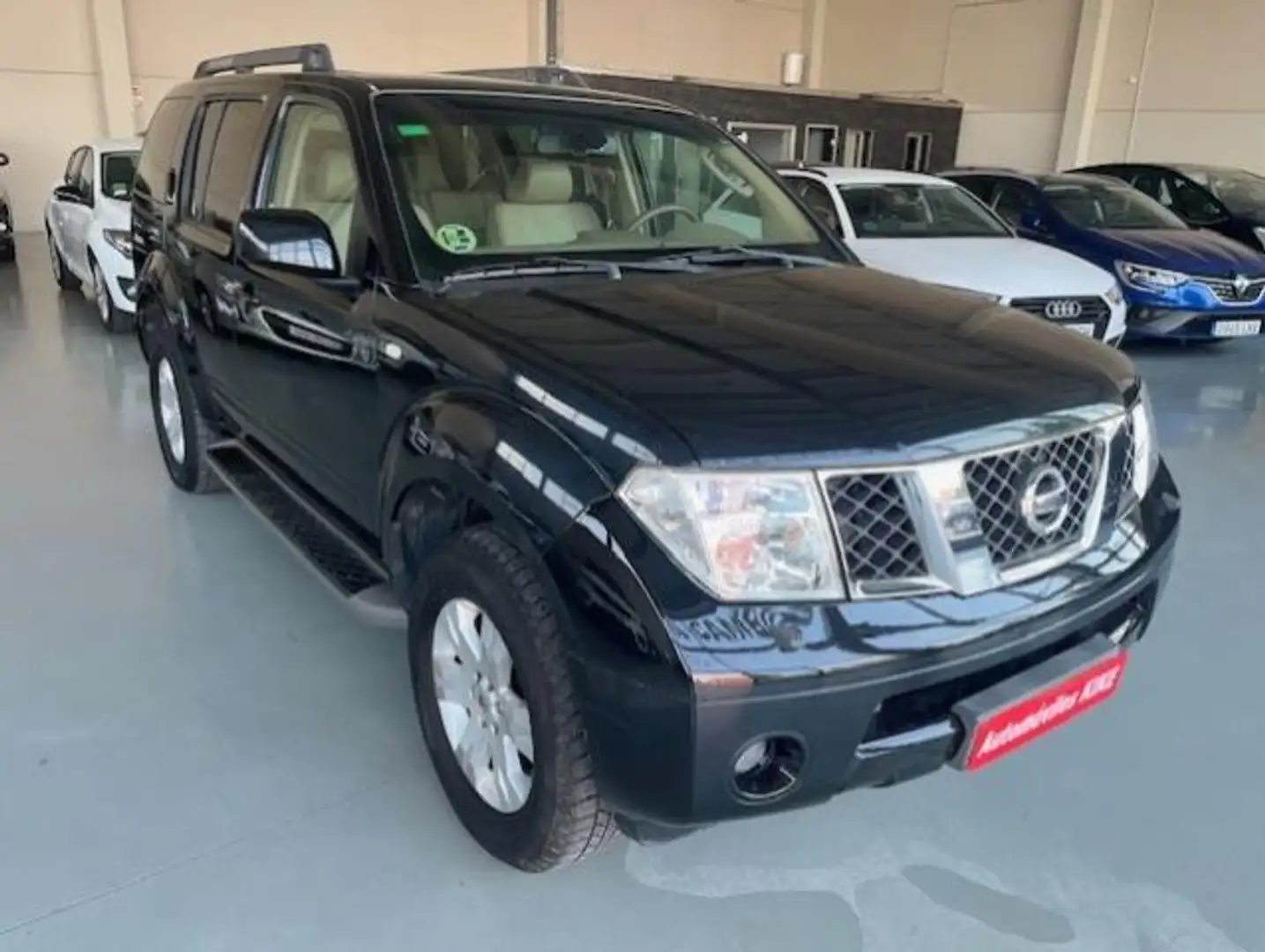 Nissan Pathfinder Todoterreno 171cv Automático de 5 Puertas Nero - 2
