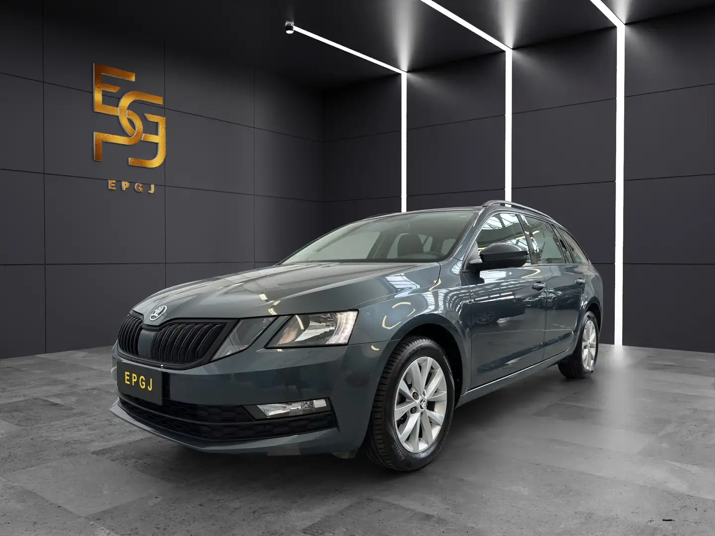Skoda Octavia Wagon 2.0 tdi Executive 150cv dsg Gri - 1