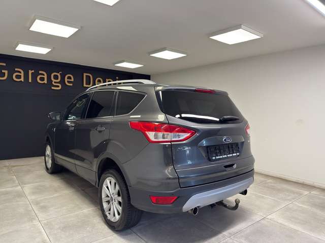 Ford Kuga — photo 6