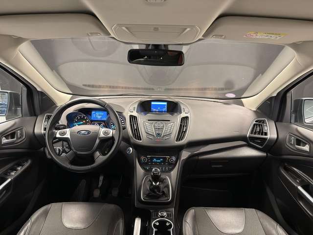 Ford Kuga — photo 9