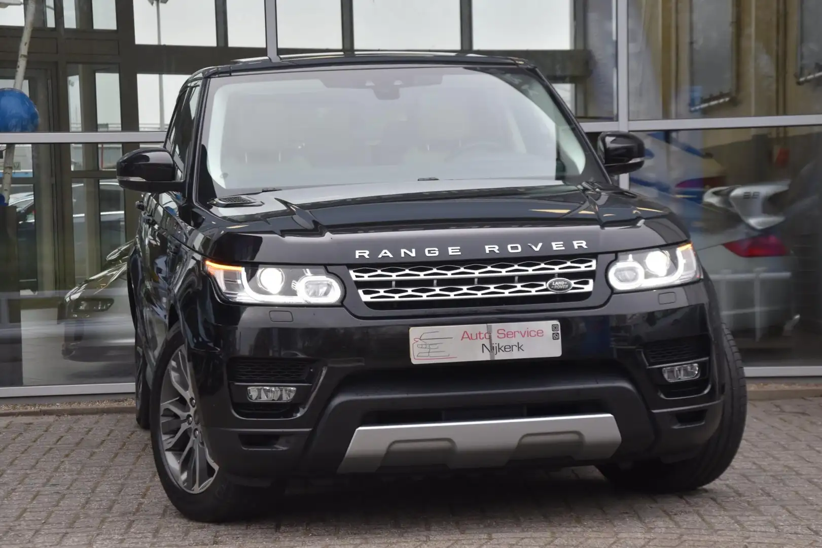 Land Rover Range Rover Sport SD4 HSE SOFT-CLOSE PANO.DAK CAMERA LED Zwart - 1