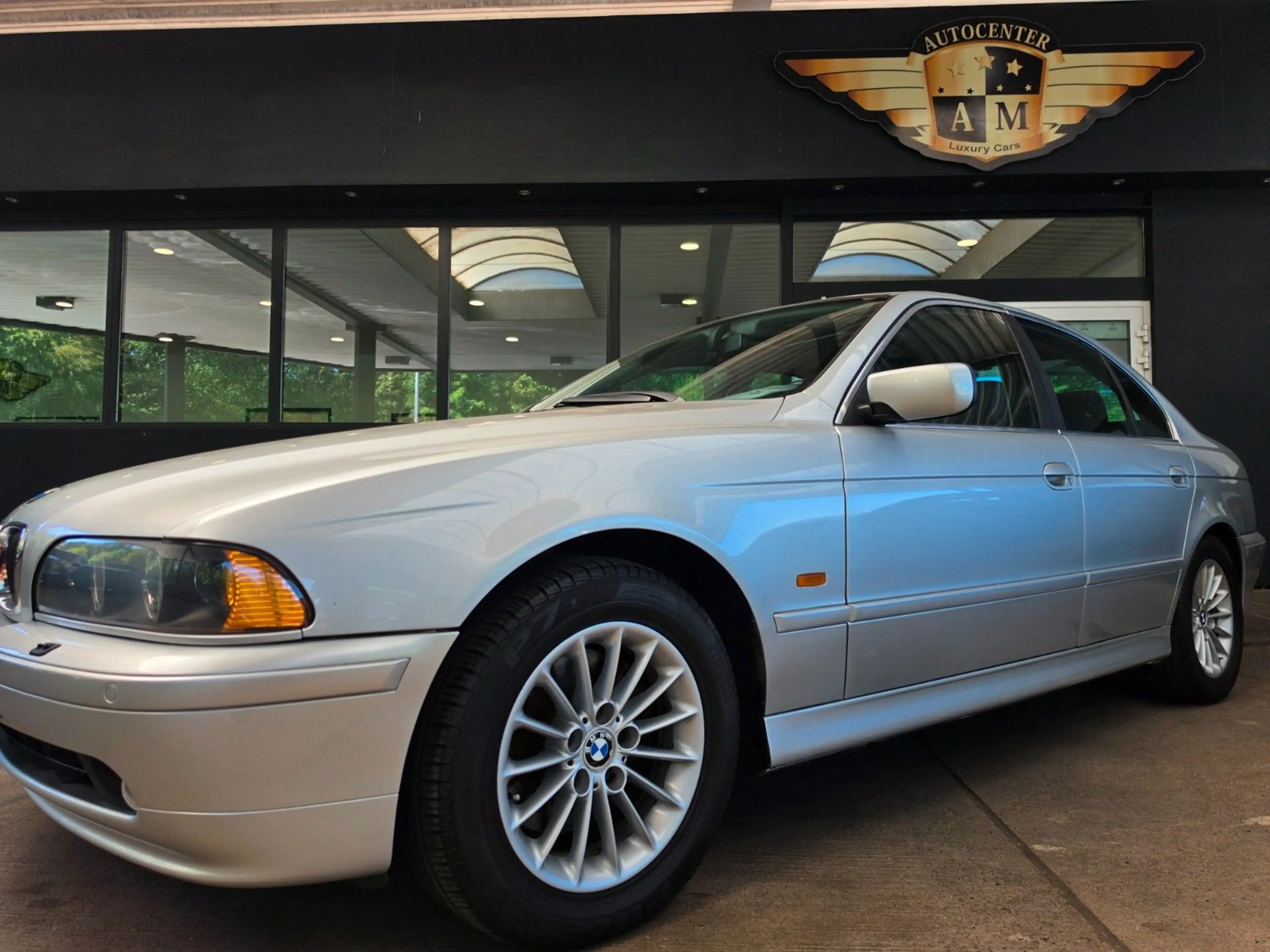 BMW 530 i E39 Sportpaket Leder/Xenon/SSD/PDC/El.Sitze — photo 4