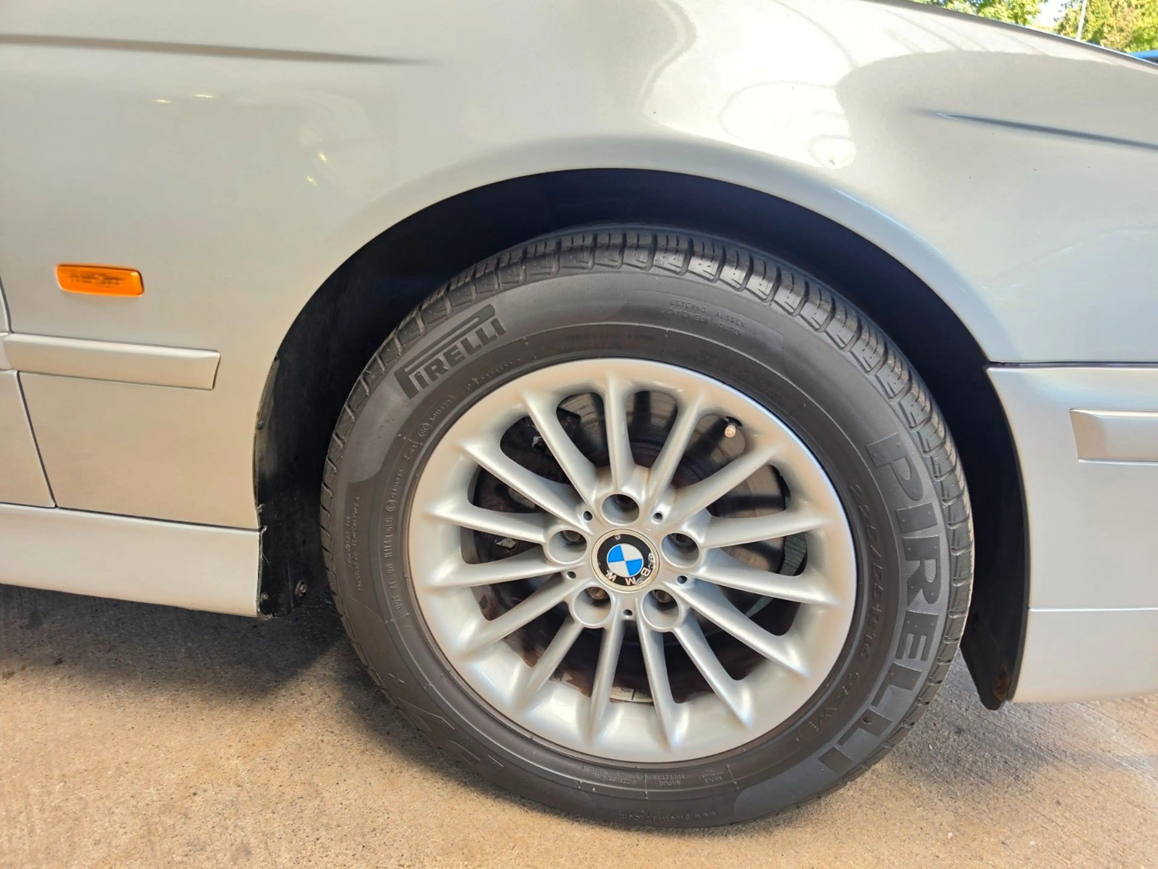 BMW 530 i E39 Sportpaket Leder/Xenon/SSD/PDC/El.Sitze — photo 11