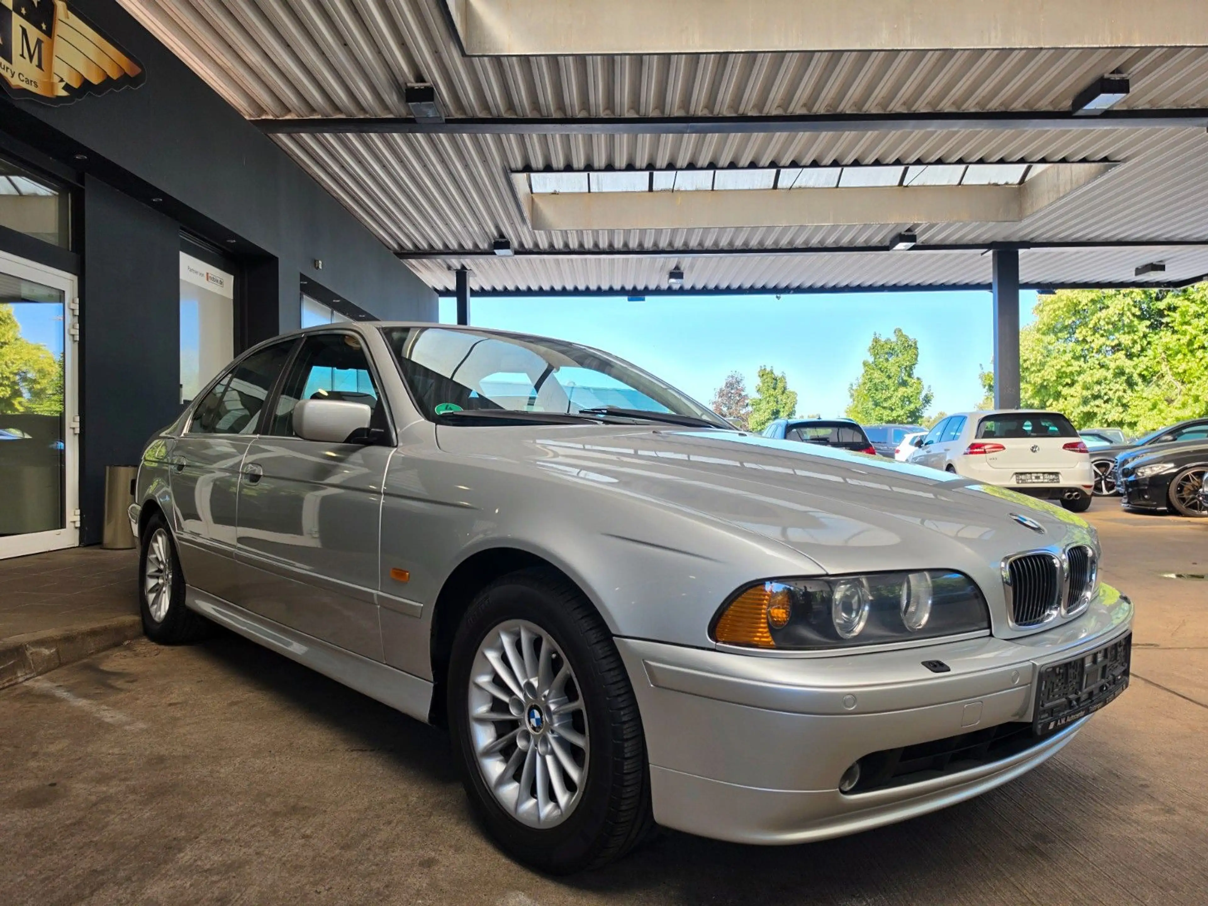 BMW 530 i E39 Sportpaket Leder/Xenon/SSD/PDC/El.Sitze — photo 7