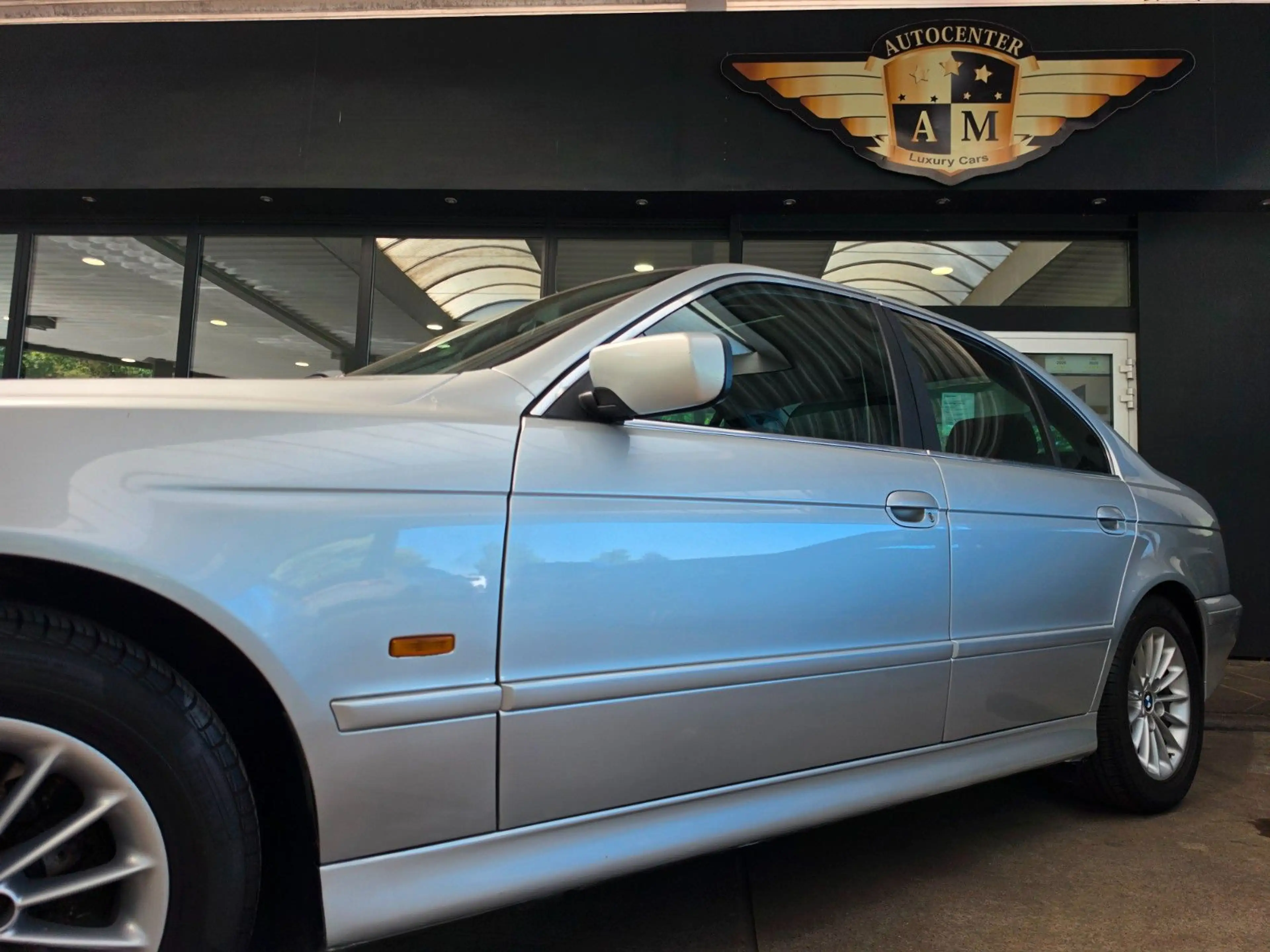 BMW 530 i E39 Sportpaket Leder/Xenon/SSD/PDC/El.Sitze — photo 5