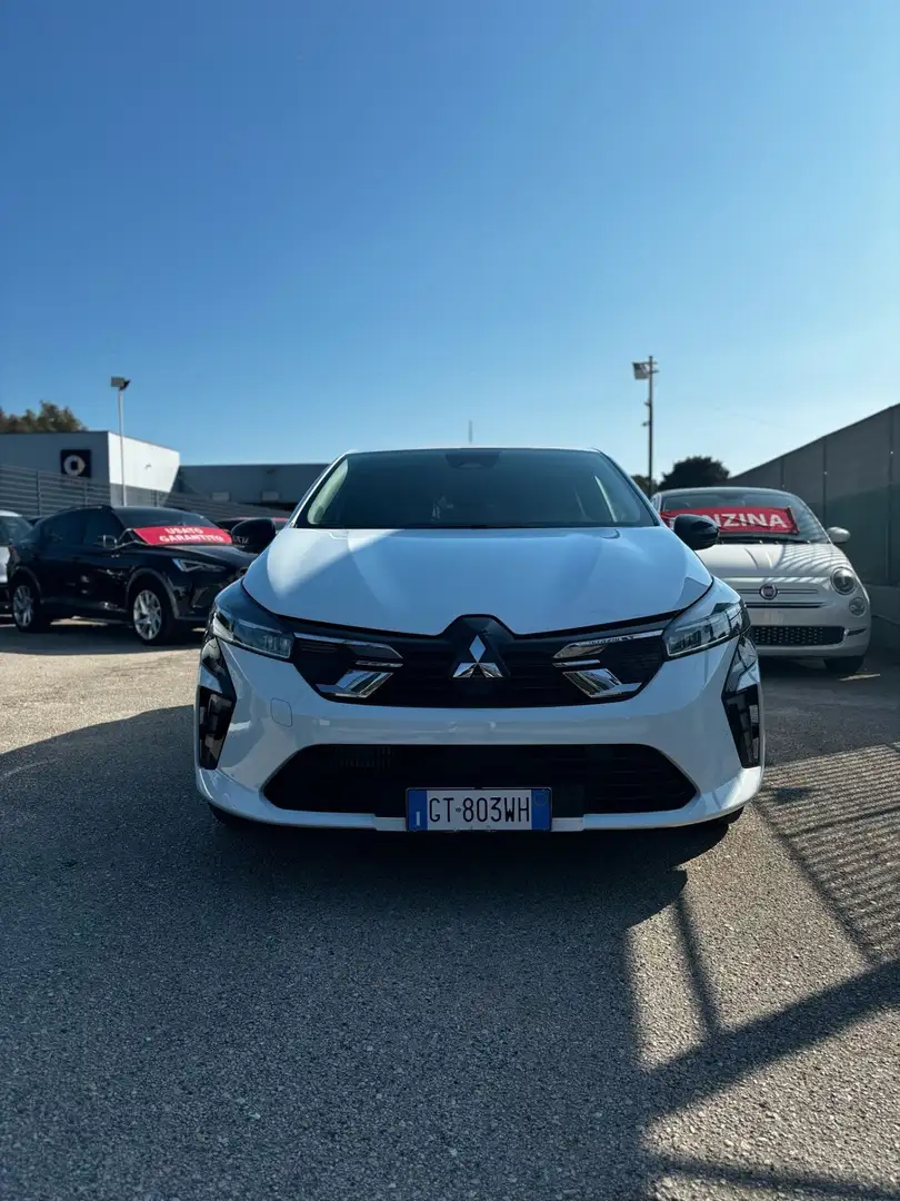 Mitsubishi Colt 1.0L turbo 90 CV Invite Bianco - 1