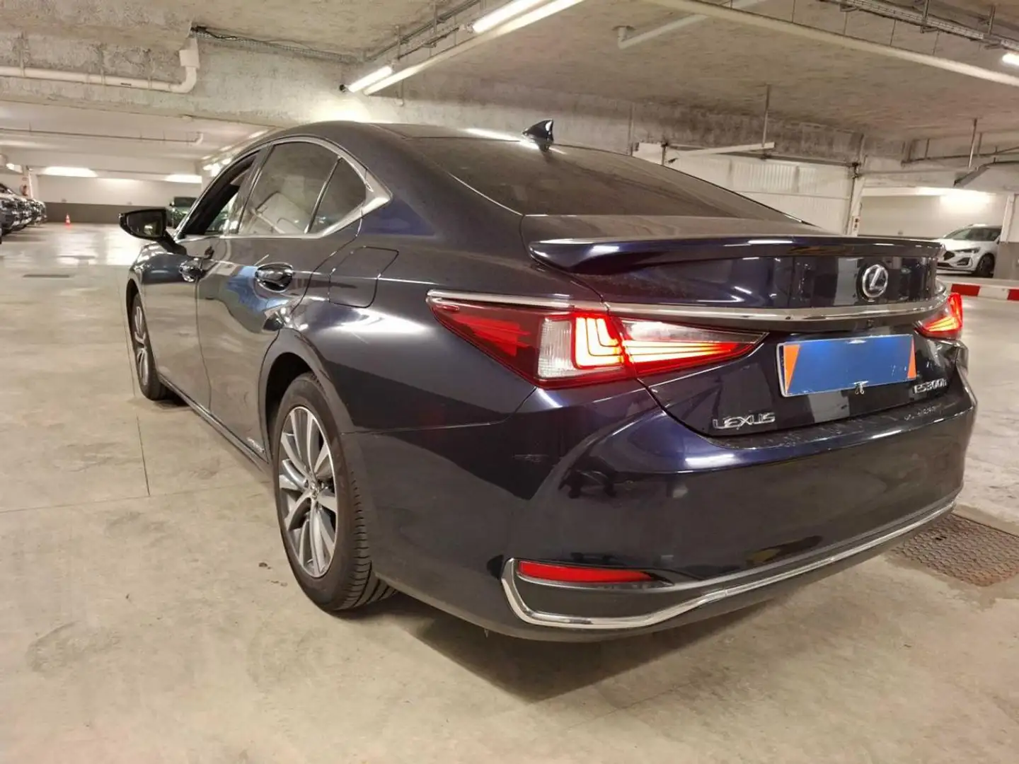 Lexus ES 300 300h - BV E-CVT  300H Luxe PHASE 2 Синий - 2