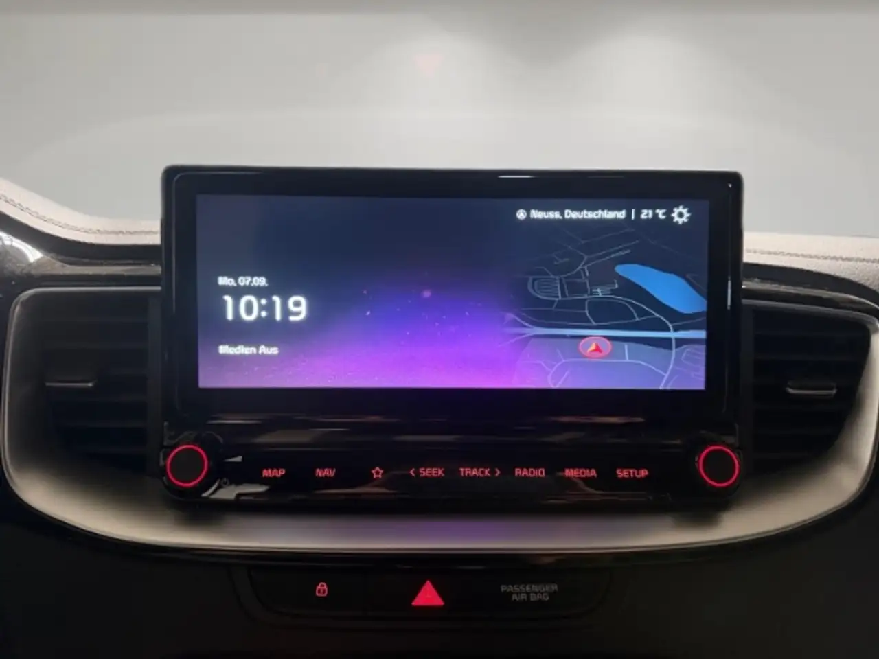 Kia Ceed 1.4 T-GDI DCT VISION NAVI,KAMERA,CARPLAY, миниатюра 9