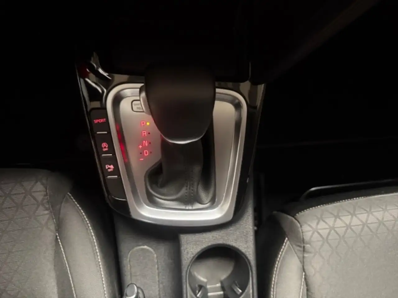 Kia Ceed 1.4 T-GDI DCT VISION NAVI,KAMERA,CARPLAY, миниатюра 17