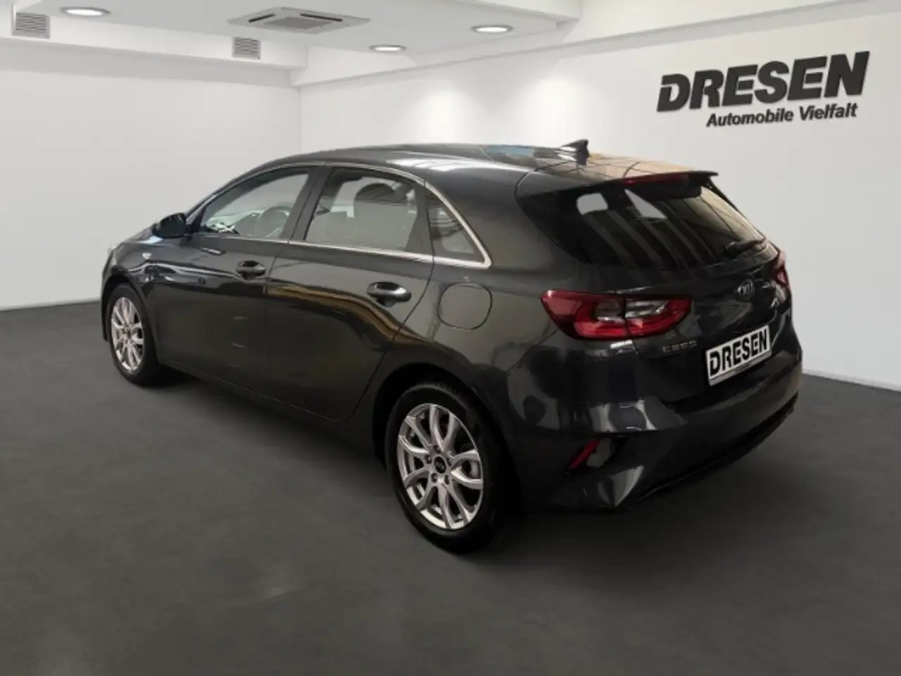 Kia Ceed 1.4 T-GDI DCT VISION NAVI,KAMERA,CARPLAY, миниатюра 4