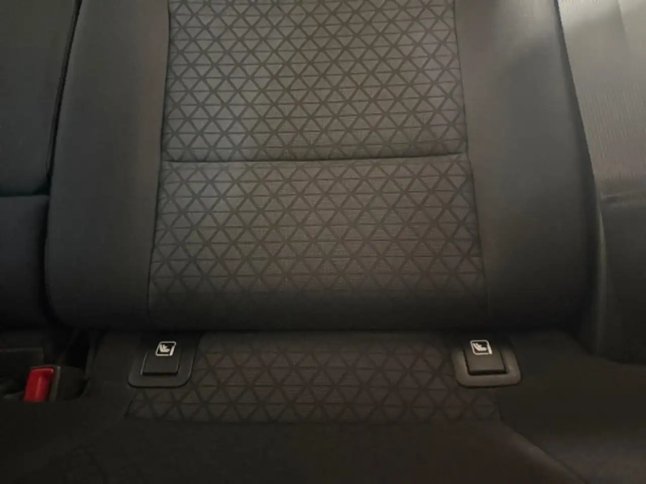 Kia Ceed 1.4 T-GDI DCT VISION NAVI,KAMERA,CARPLAY, миниатюра 22