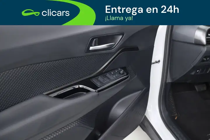 Toyota C-HR 2022, foto 18