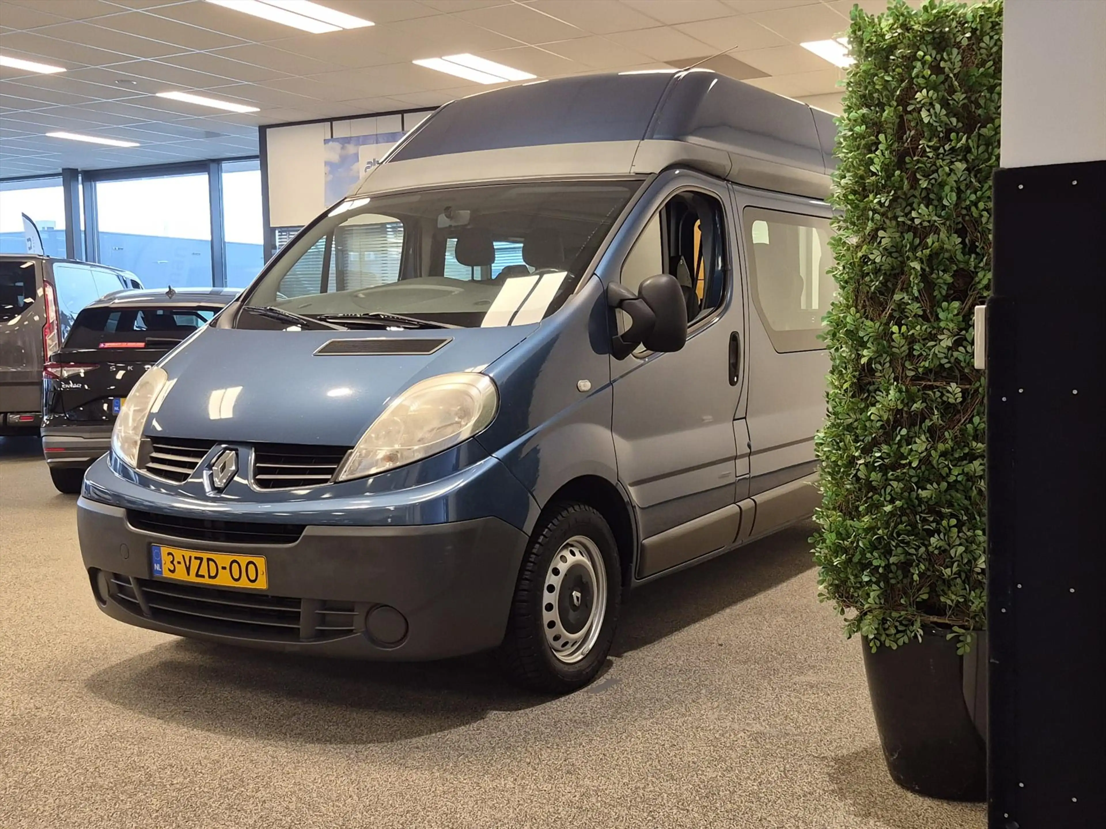 Renault Trafic L1H2 Rolstoelbus (airco) 5+1 — photo 3
