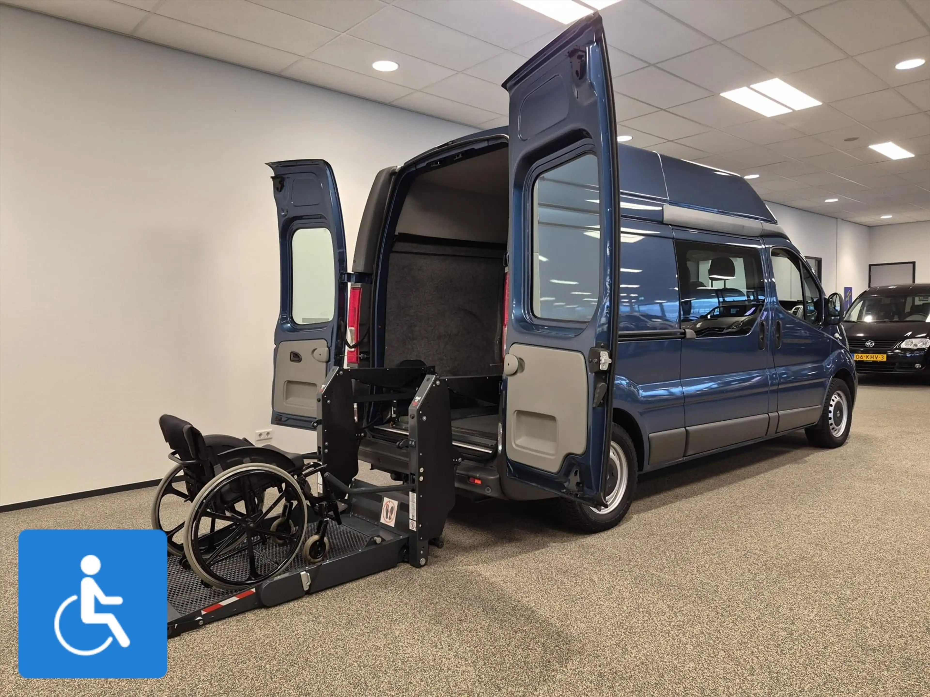 Renault Trafic L1H2 Rolstoelbus (airco) 5+1 — photo 2
