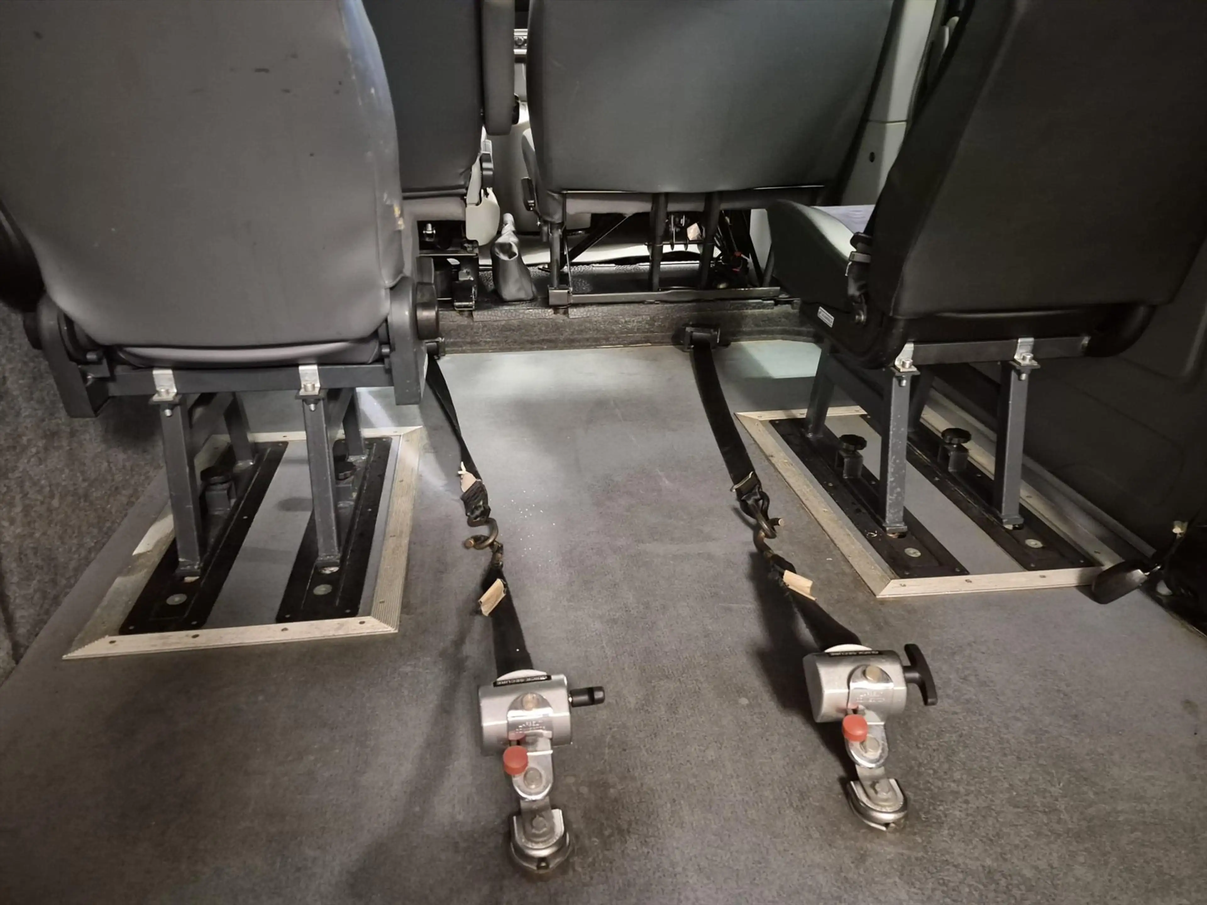 Renault Trafic L1H2 Rolstoelbus (airco) 5+1 — photo 19