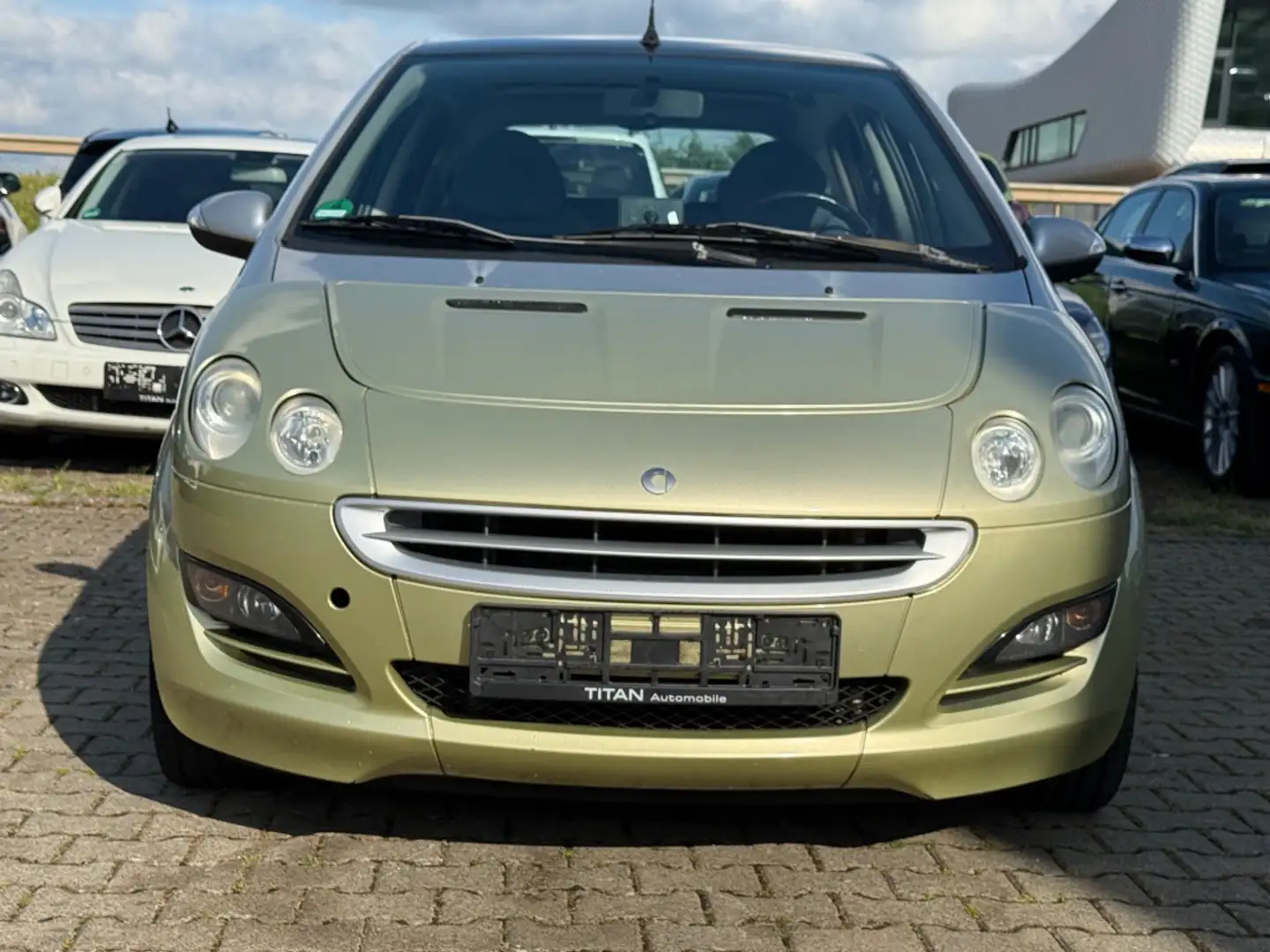 smart forFour Automatik TÜV neu Pano Kamera Klima SHZ Verde - 2