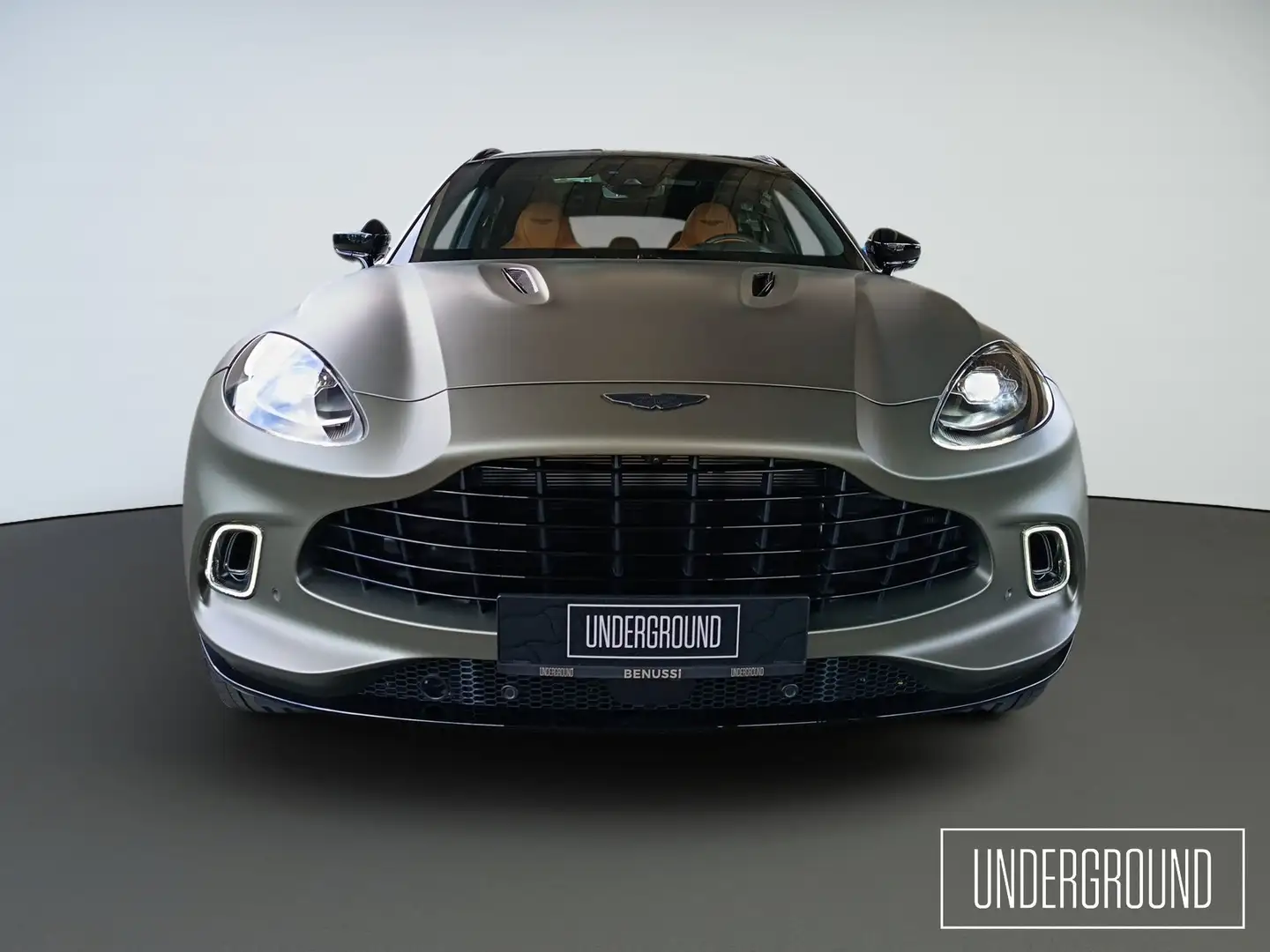 Aston Martin DBX DBX V8 Зелёный - 2