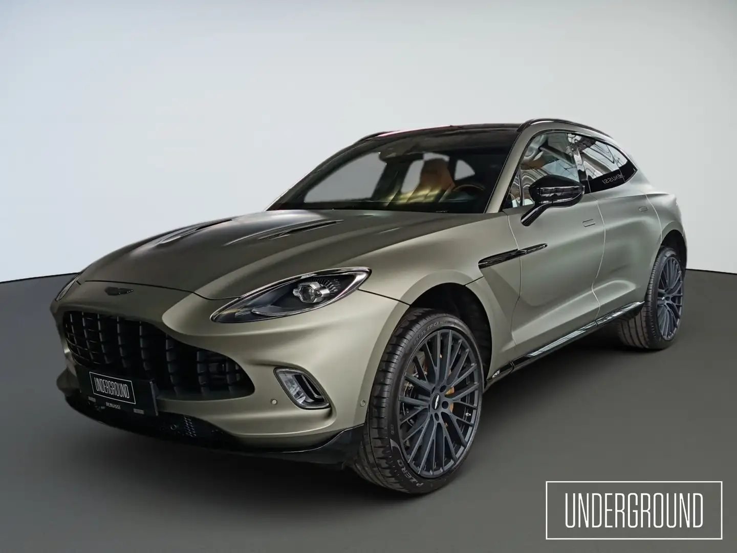 Aston Martin DBX DBX V8 Зелёный - 1