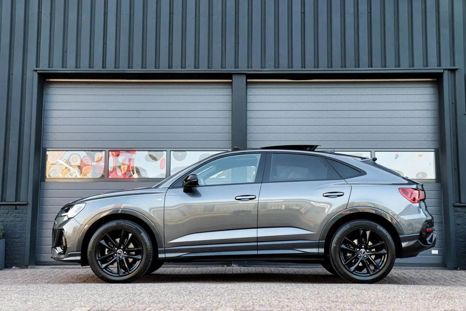 Audi Q3 Sportback 35 TFSI 2x S-Line /LED/PANODAK/CAMERA/CA - 2