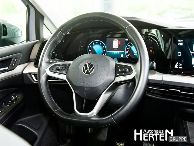 Volkswagen Golf view 7
