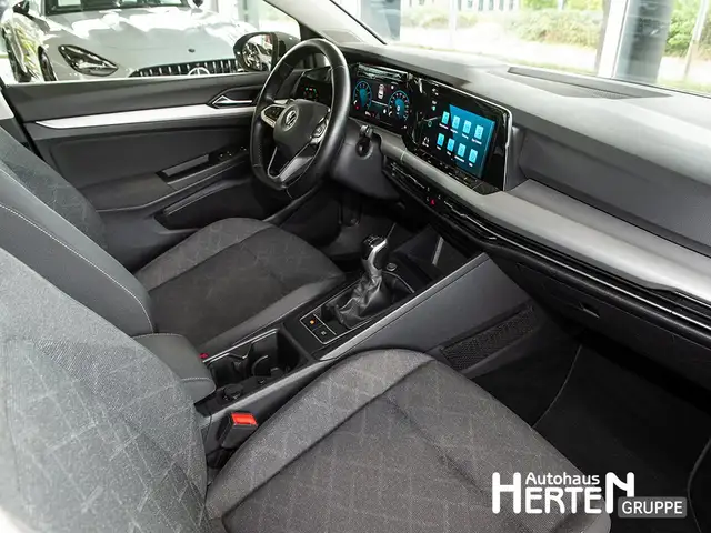 Volkswagen Golf view 6