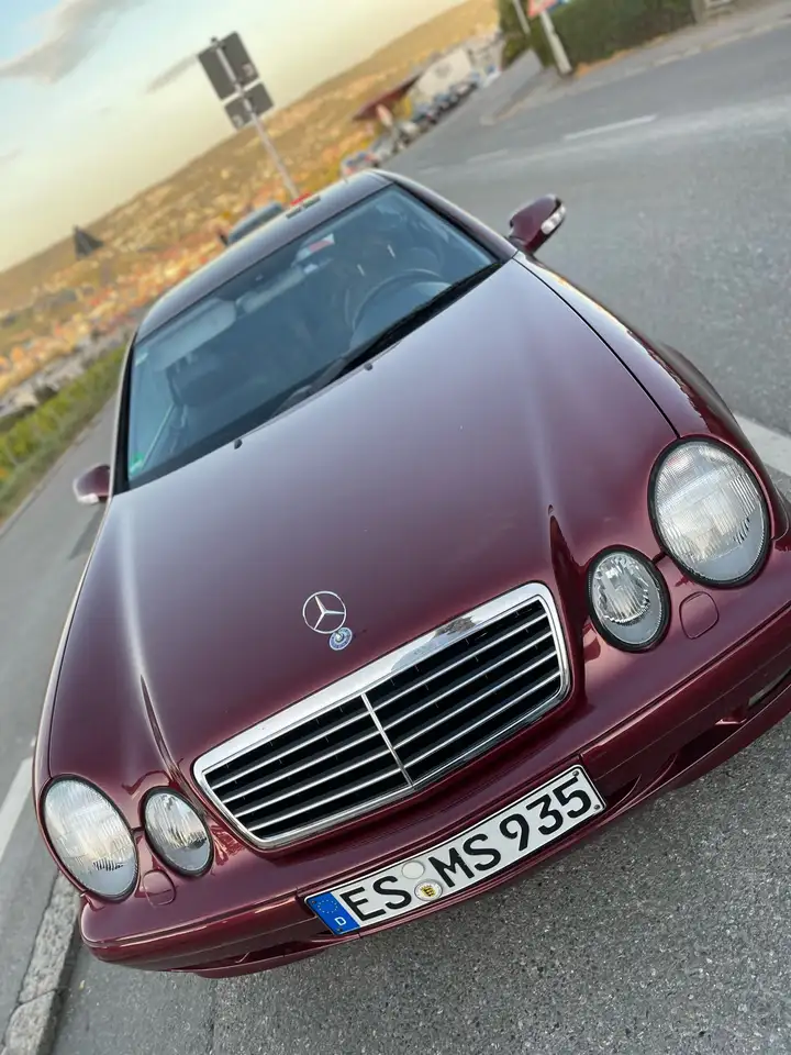 Mercedes-Benz CLK 230