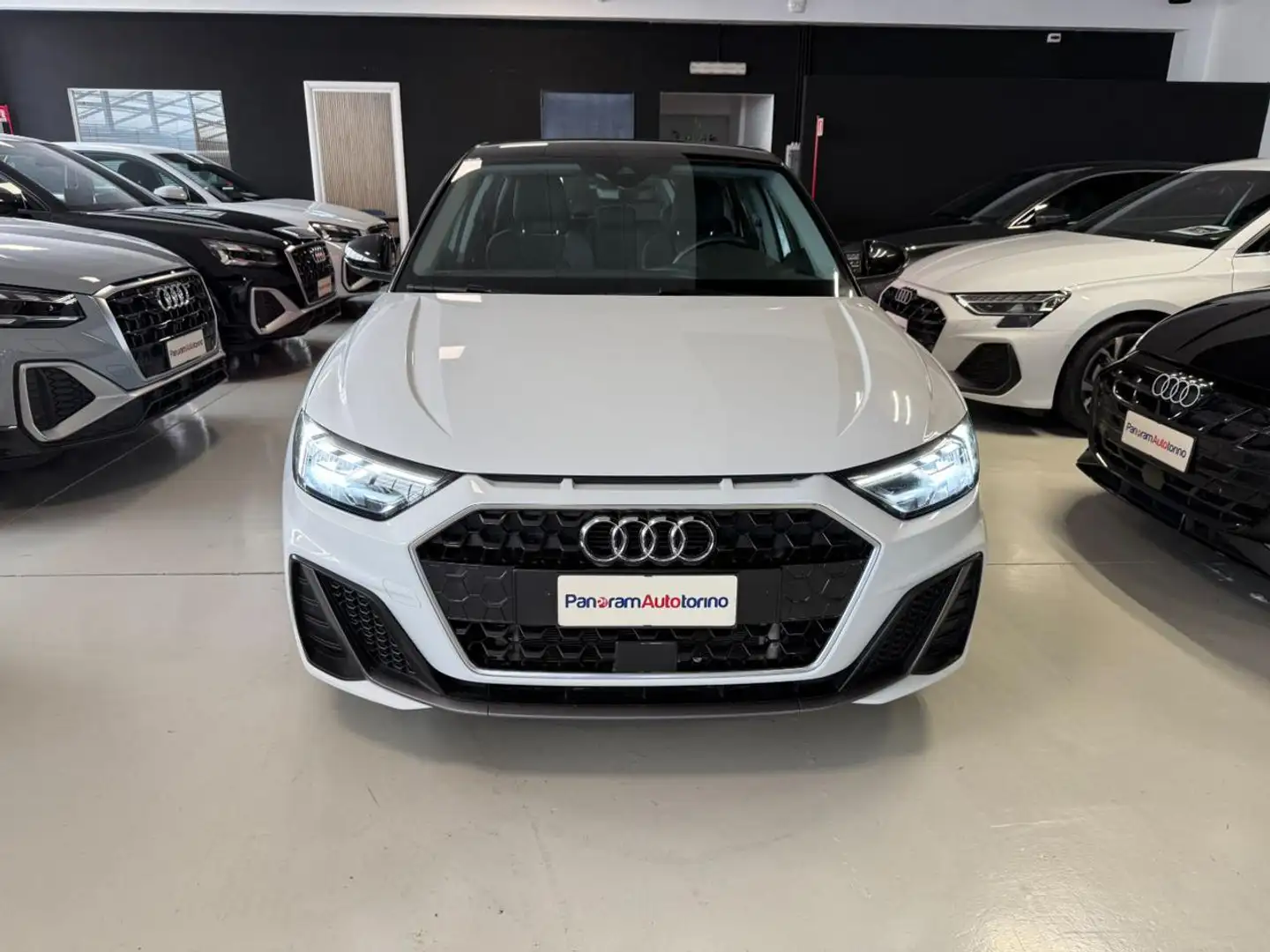 Audi A1 SPB 30 TFSI S line "Telec/C.Play/LED Bianco - 1