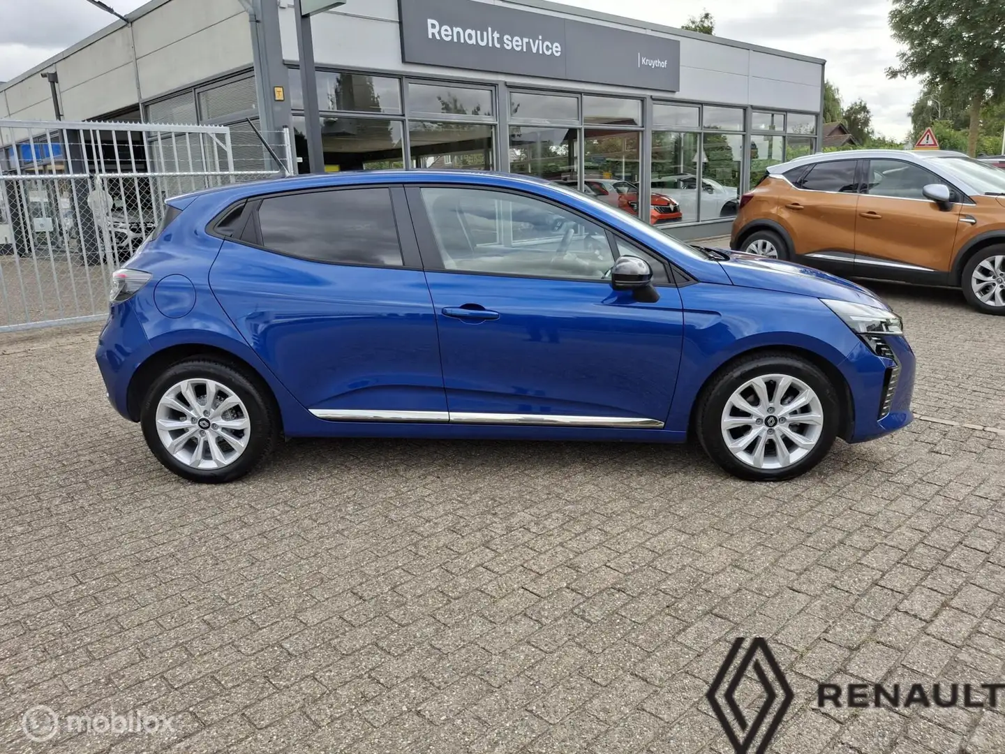 Renault Clio 1.0 Tce 90 Evolution Bleu - 2