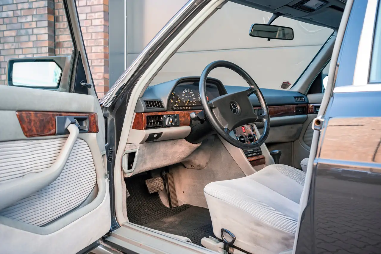 Mercedes-Benz 300 SE W126, H-Zulassung, Automatik, Velours, guter Zustand, foto 8