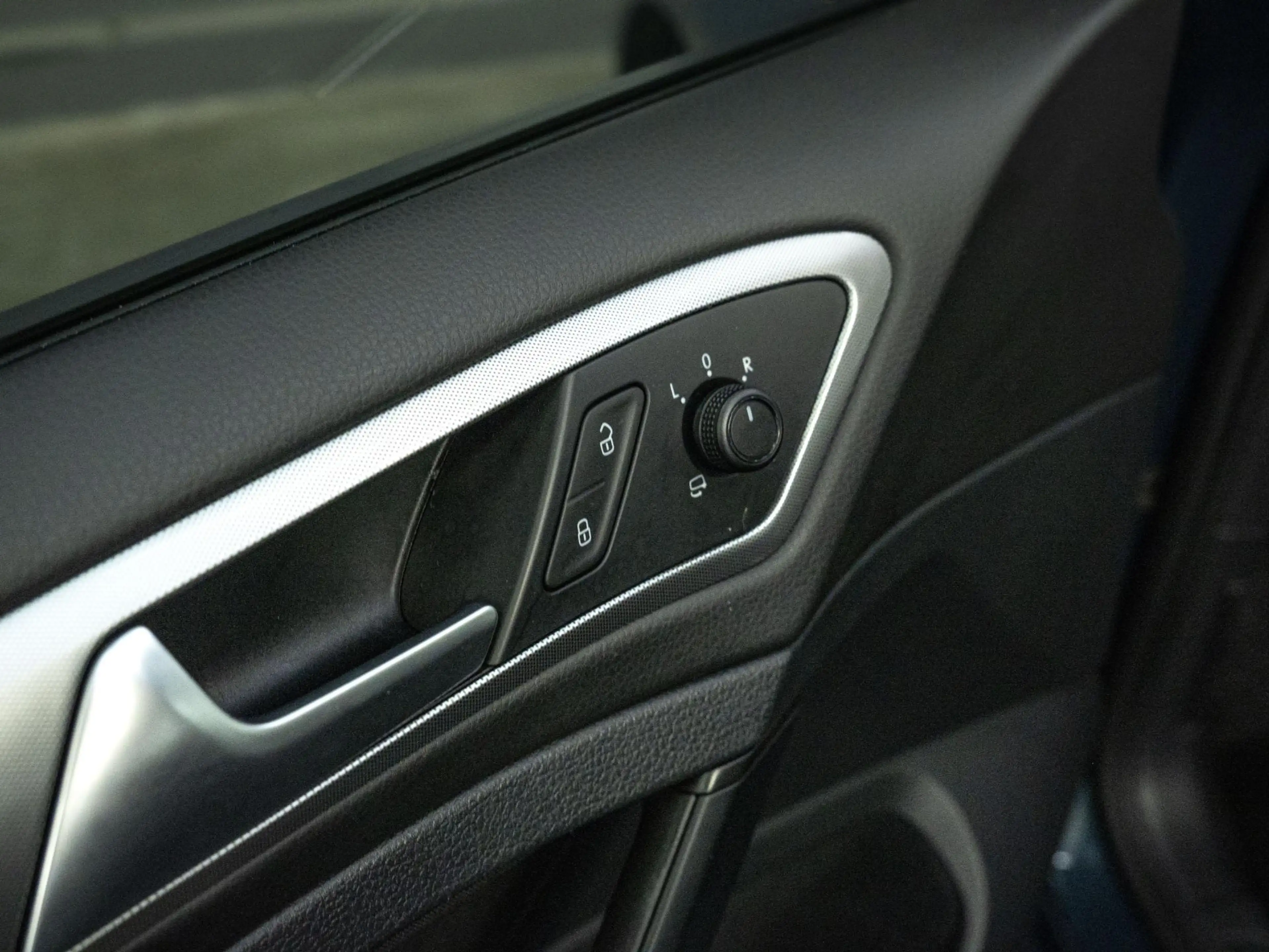 Volkswagen Golf Variant 1.6 TDI Comfortline | Navigatie | Trekhaak | DSG | — photo 4