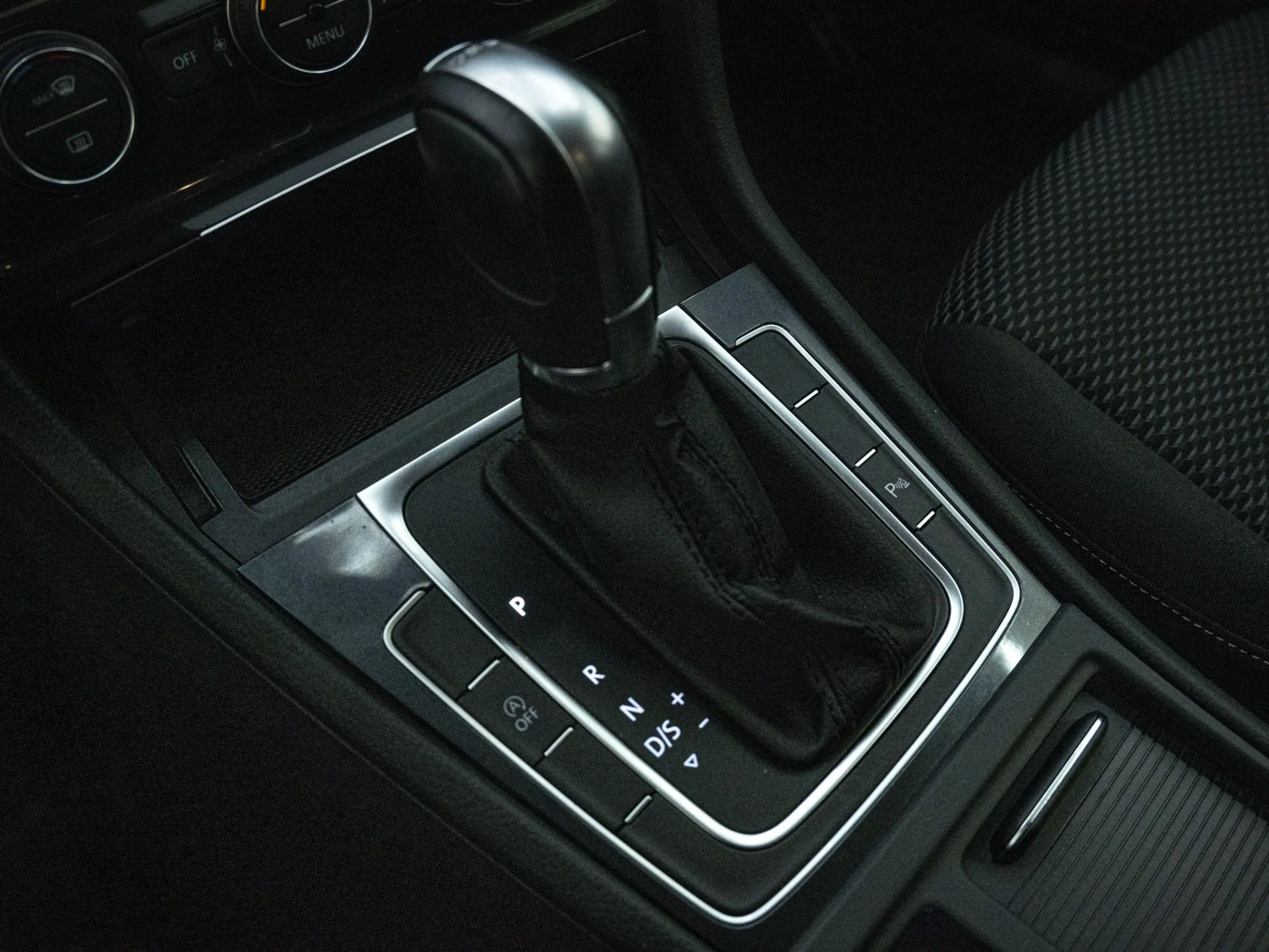 Volkswagen Golf Variant 1.6 TDI Comfortline | Navigatie | Trekhaak | DSG | — photo 15