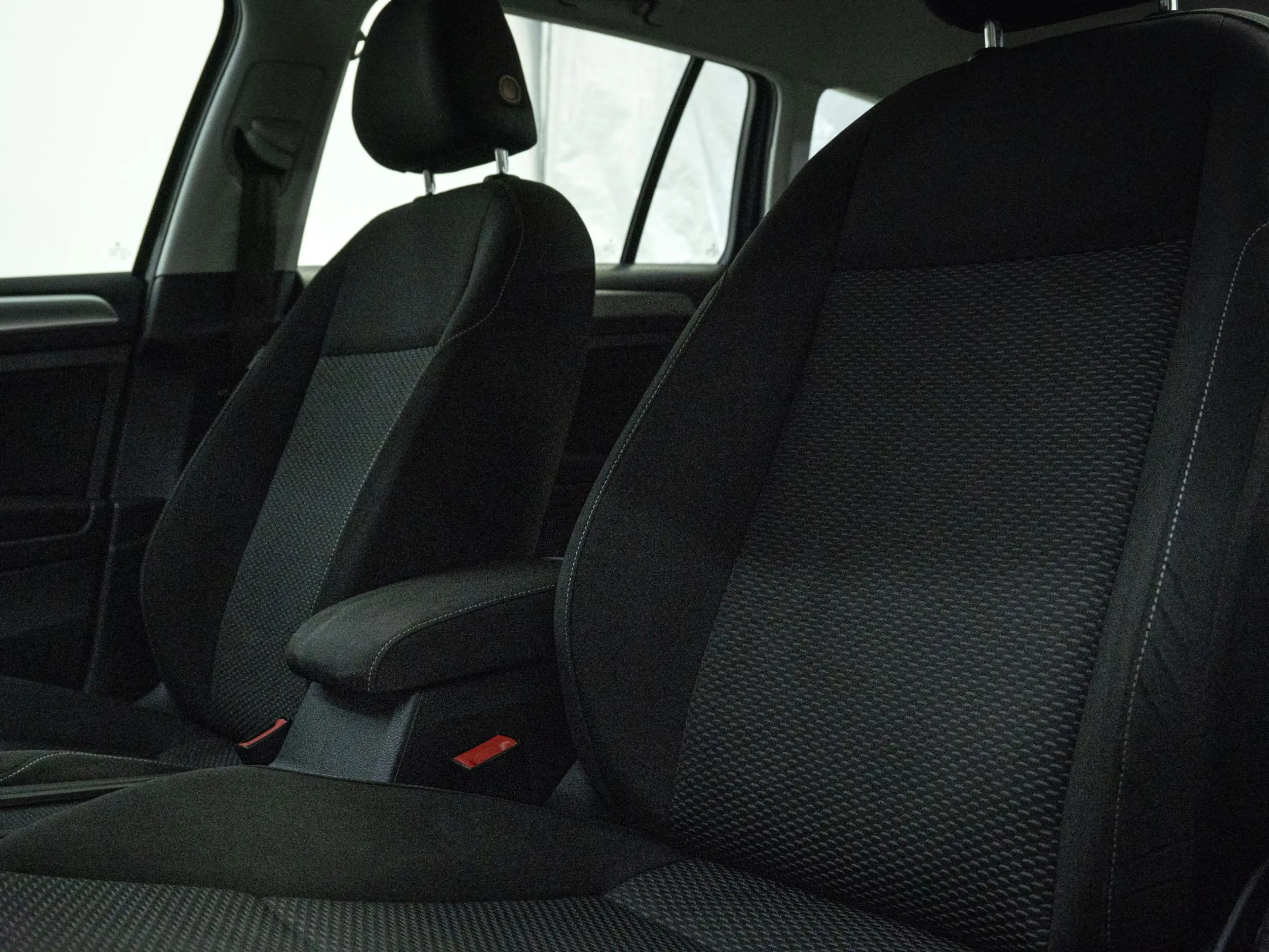 Volkswagen Golf Variant 1.6 TDI Comfortline | Navigatie | Trekhaak | DSG | — photo 2