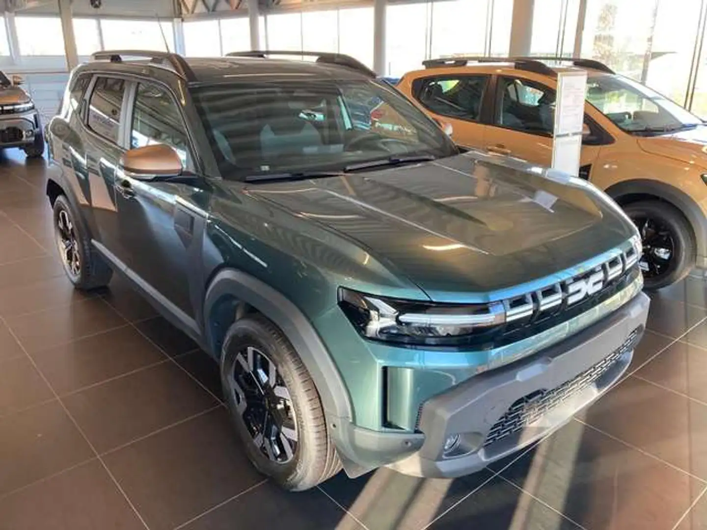 Dacia Duster HYBRID Extreme 140 Grün - 1