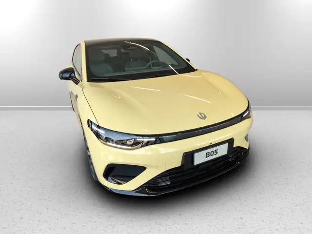 Leapmotor B05 view 11