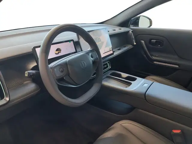 Leapmotor B05 view 12
