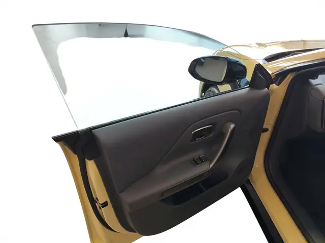 Leapmotor B05 view 13