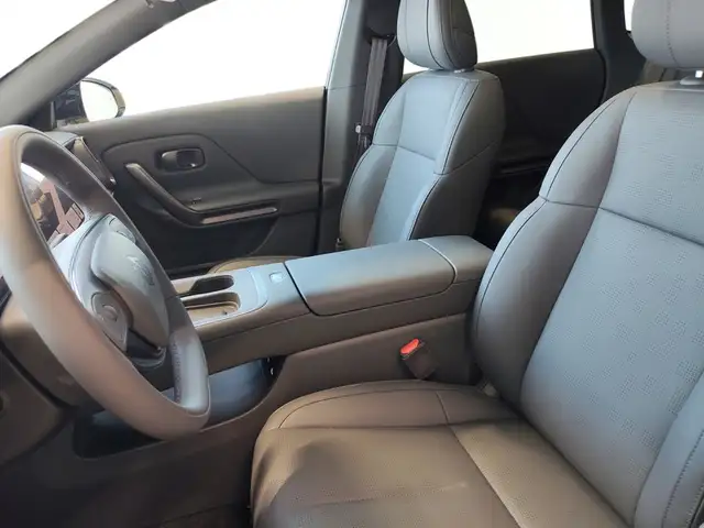 Leapmotor B05 view 14