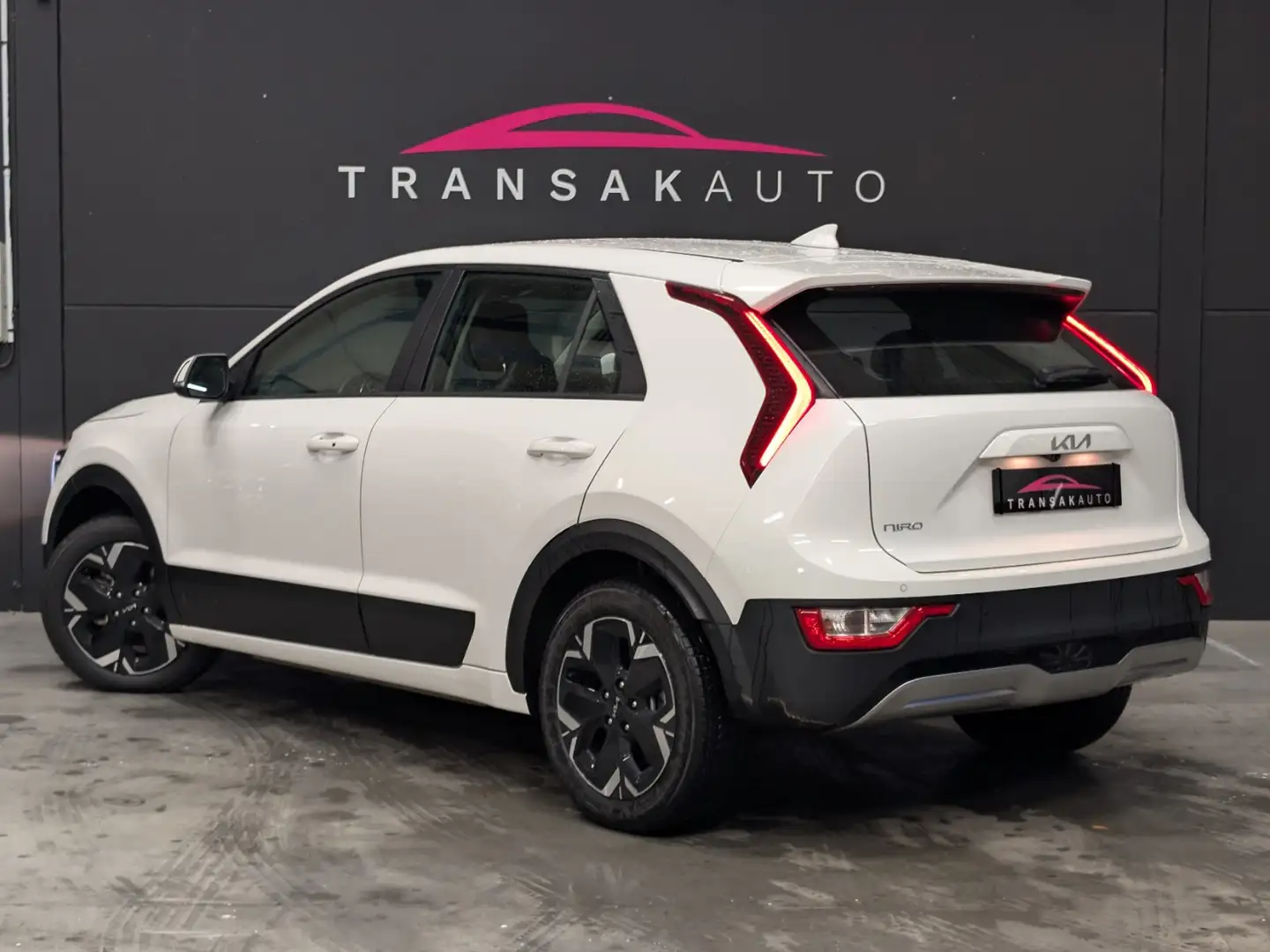 Kia Niro Niro EV Electrique 204 ch Motion Blanc - 2