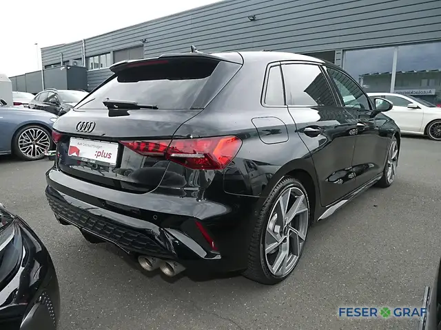 Audi S3 view 3