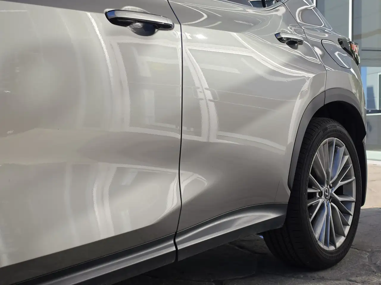 Lexus NX снимка Lexus NX