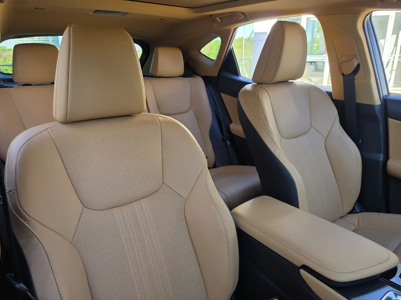 Lexus NX снимка Lexus NX
