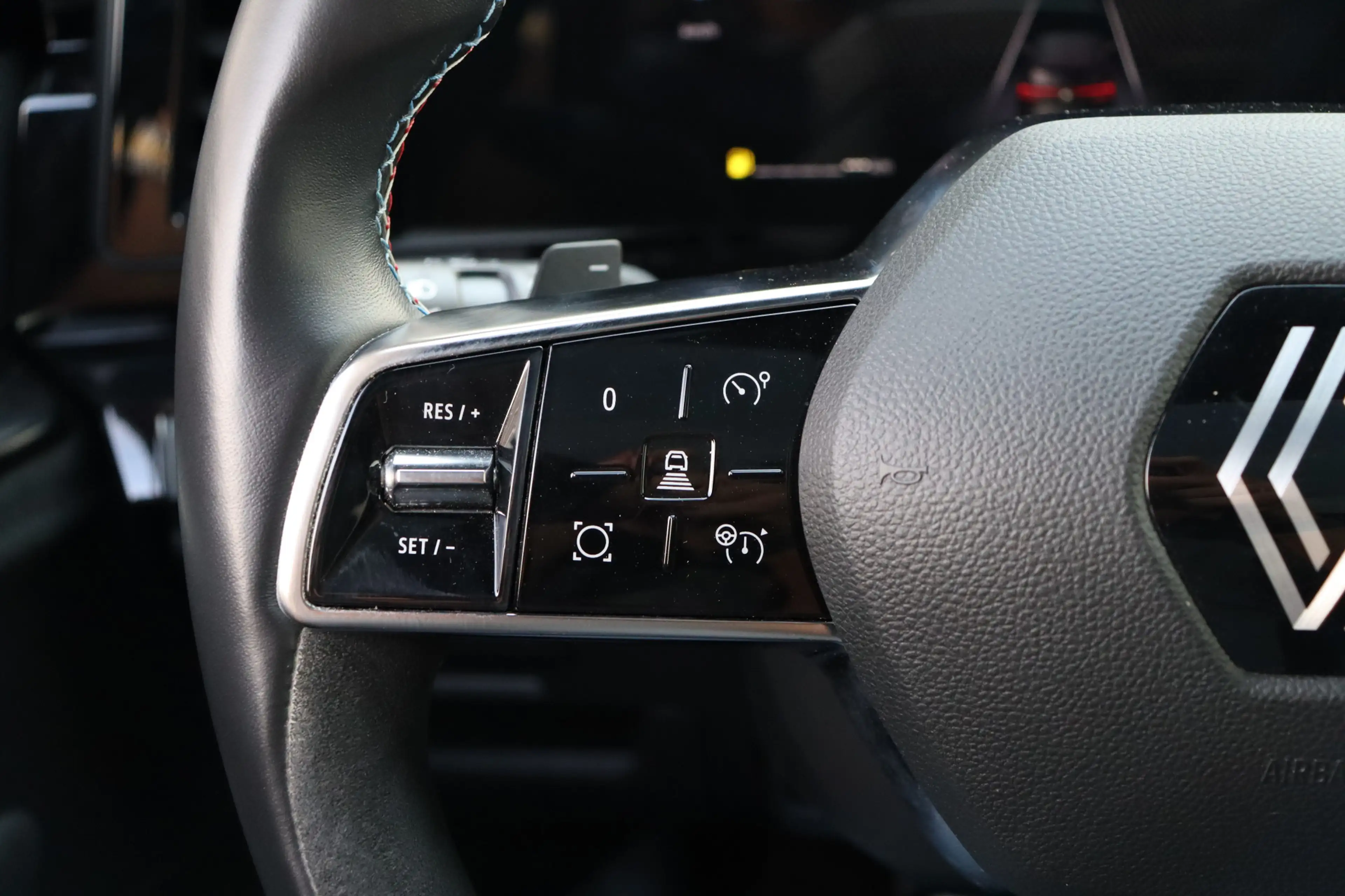 Renault Espace E-Tech full hybrid 200 esprit Alpine 5p. | Pano | — photo 10
